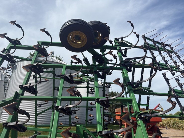 john-deere-40-image-8