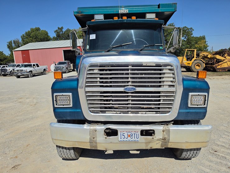 1996-ford-lt8000-image-21