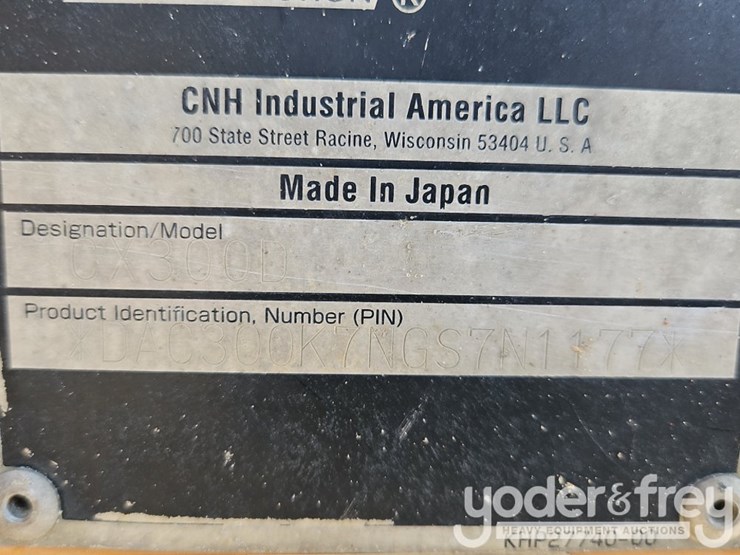 2016-case-cx300d-image-54