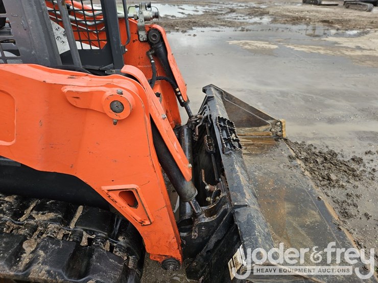2024-kubota-svl65-2-image-14