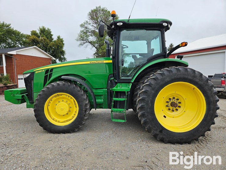 2011-john-deere-8285r-image-8