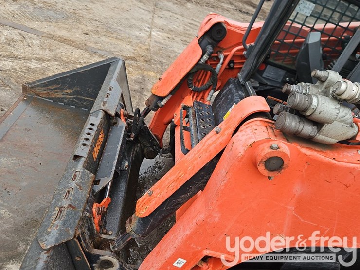 2023-kubota-svl97-2-image-15