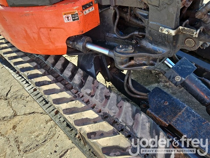 2018-kubota-kx033-4-image-14