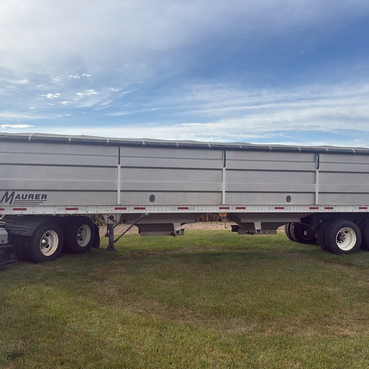 2015  Mauer 36’ Grain Hopper w/ Shurco 4500 Series Electric Tarp, Ag Hoppers, Aluminum, One Owner Trailer