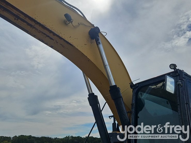 2014-caterpillar-329el-image-19