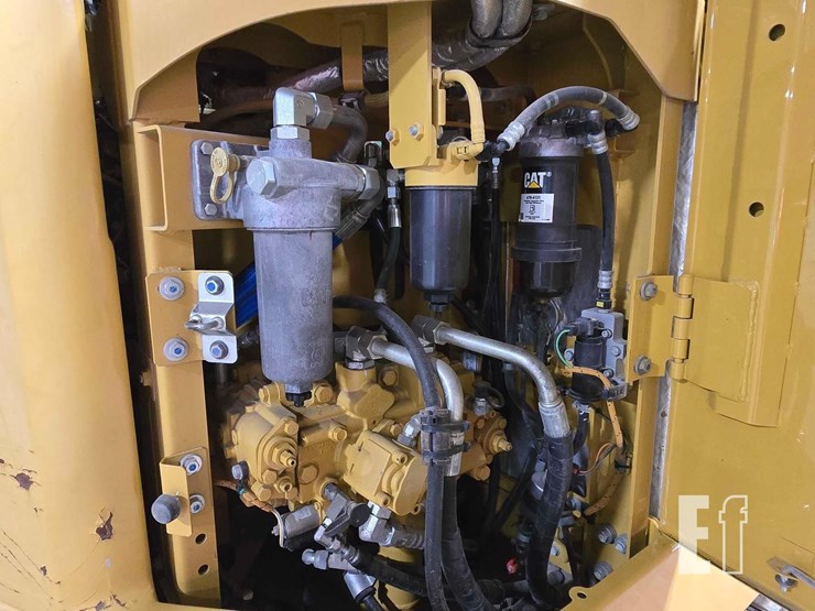 2019-caterpillar-315f-lcr-image-34