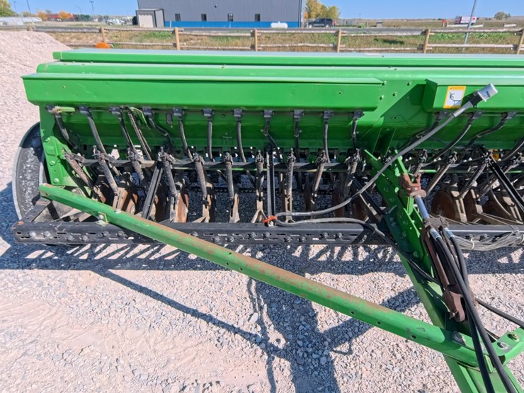 john-deere-450-image-12