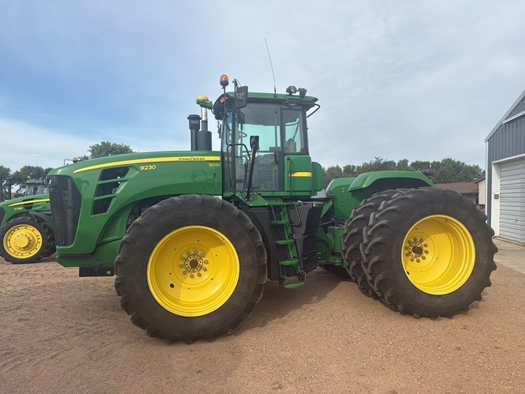 2008-john-deere-9230-image-2