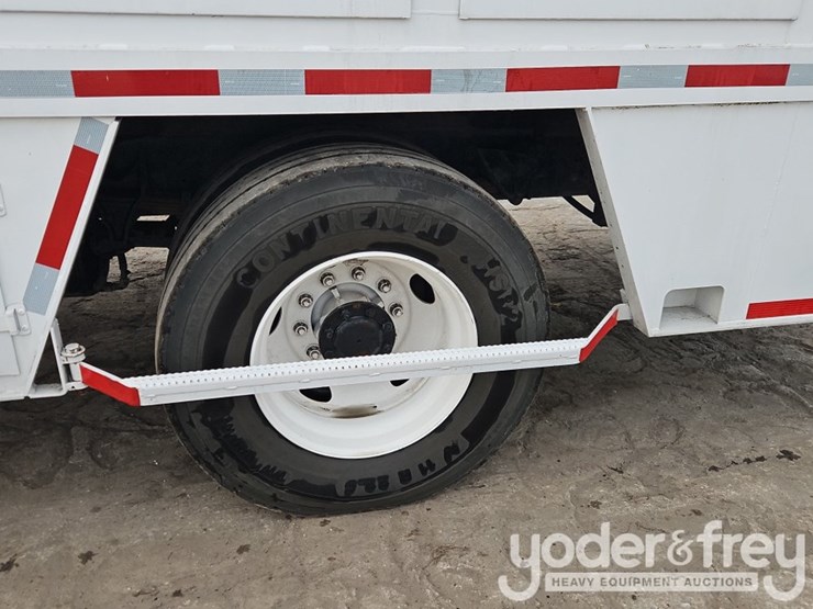 2008-ford-f750-image-12