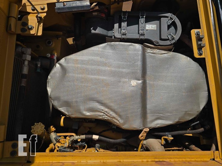2016-caterpillar-d6t-xl-image-43