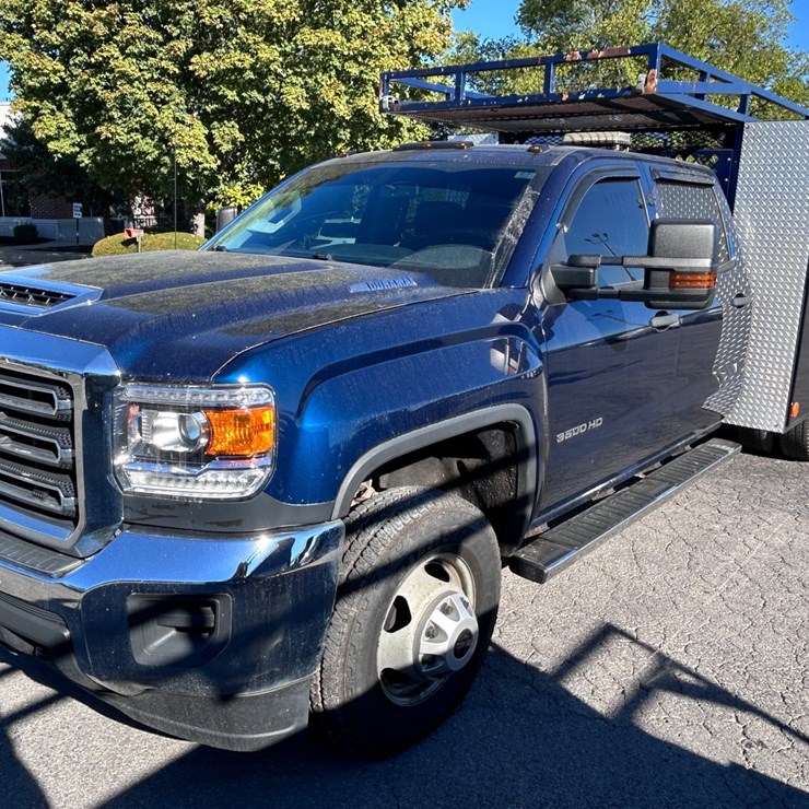 2017 GMC 3500