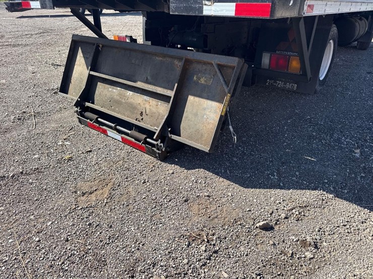 2004-mitsubishi-fuso-fe649-image-13