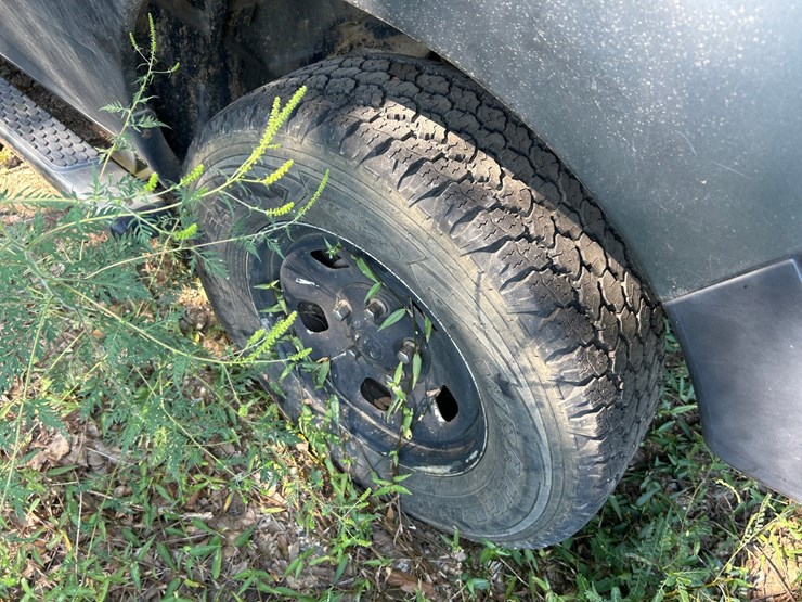 2013-dodge-1500-image-14
