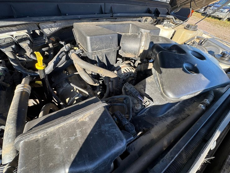 2012-ford-f350-image-48
