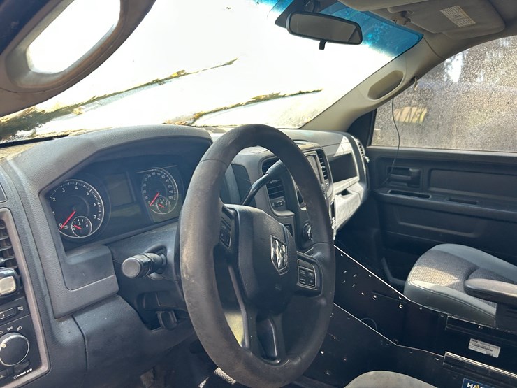 2013-dodge-1500-image-54
