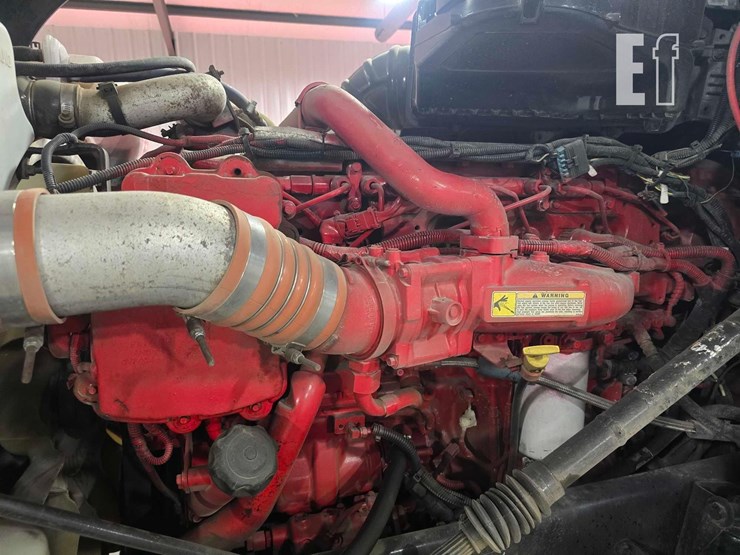 2015-kenworth-t680-image-29