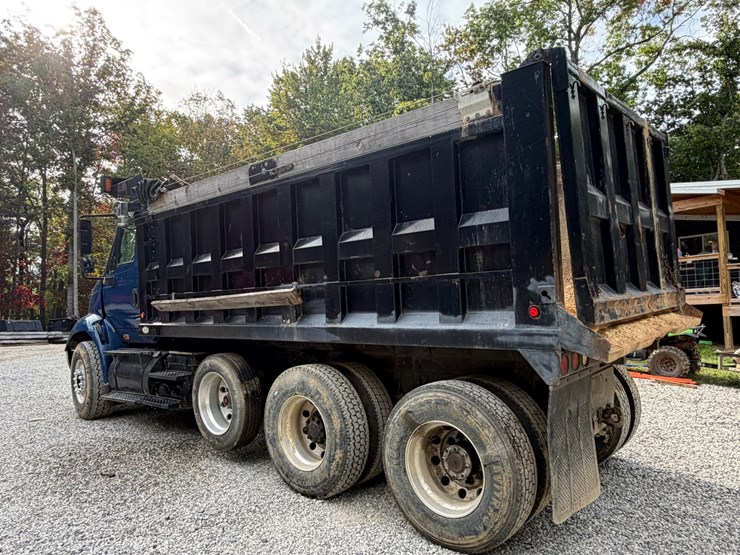 #63-•-2008-international-tri-axle-dump-truck-image-4