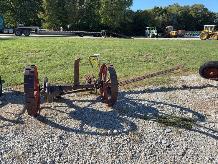 oliver-sickle-bar-mower-image-1
