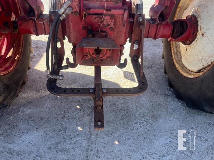 1966-farmall-656-gas-row-crop-8033-image-6