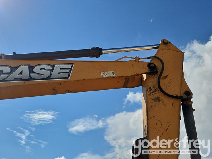 2016-case-cx250d-image-14