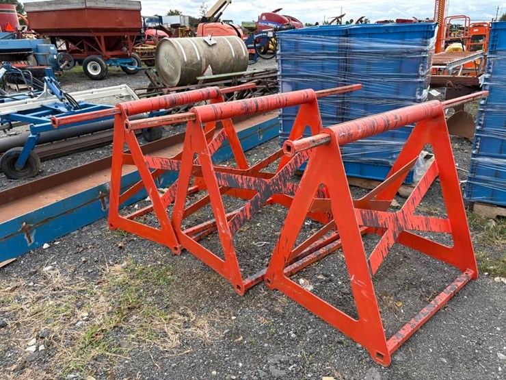 heavy-duty-steel-saw-horse-image-2