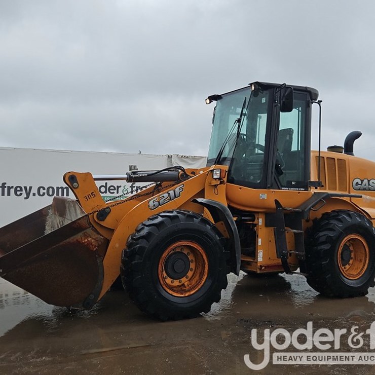 2016 CASE 621F