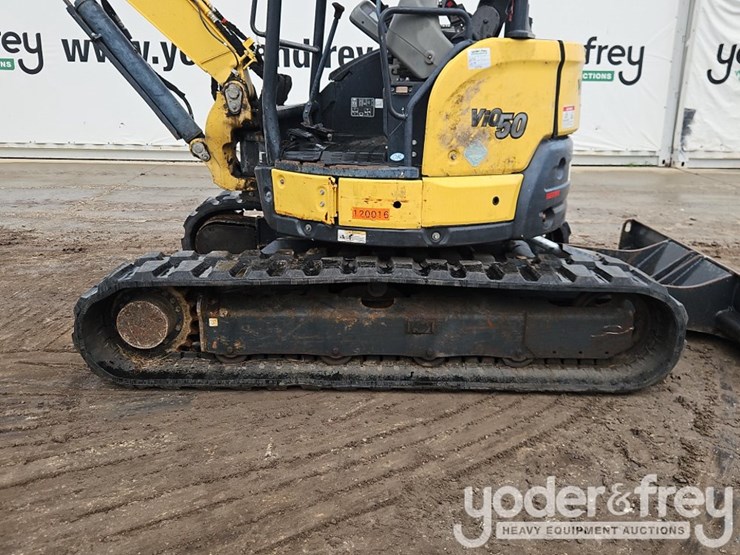 2020-yanmar-vio50-6a-image-21