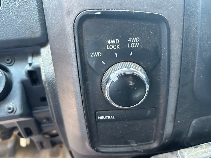2013-dodge-1500-image-57