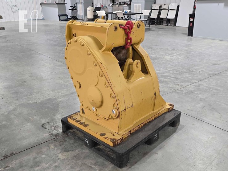 caterpillar-d3k2-image-2