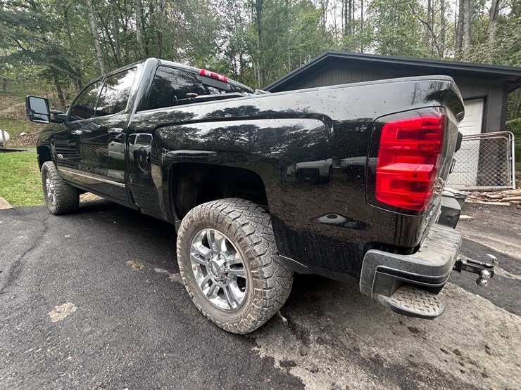 #33-•-2016-chevrolet-silverado-high-country-pickup-truck-image-5