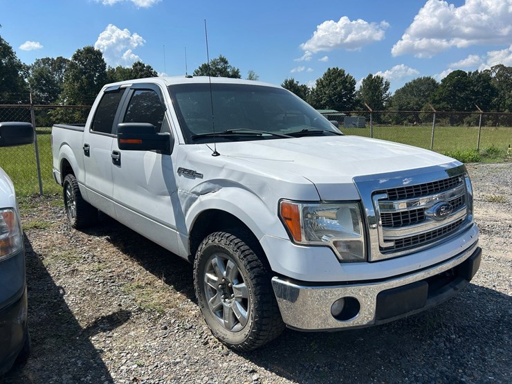 2014-ford-f150-xlt-image-2