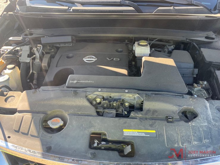 2015-nissan-pathfinder-image-14