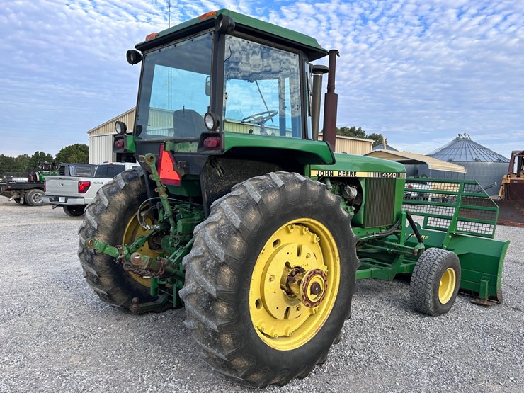 john-deere-4440-image-7