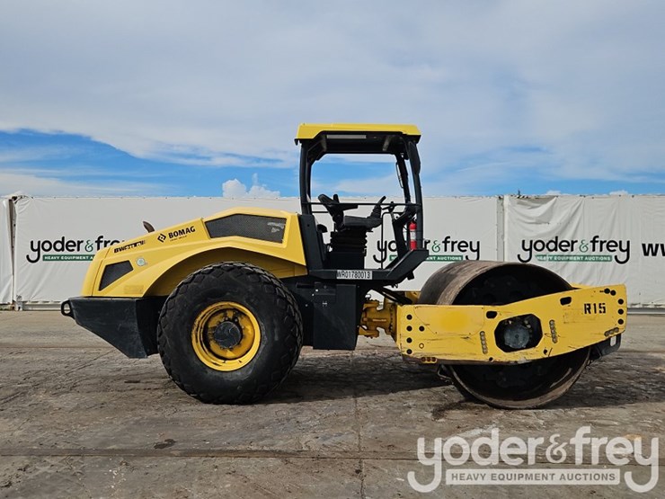 2017-bomag-bw211d-3-image-7