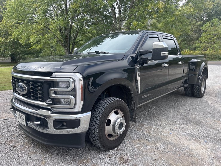 2024-ford-f350-image-1
