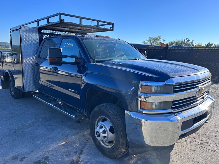 2016-gmc-3500-image-11