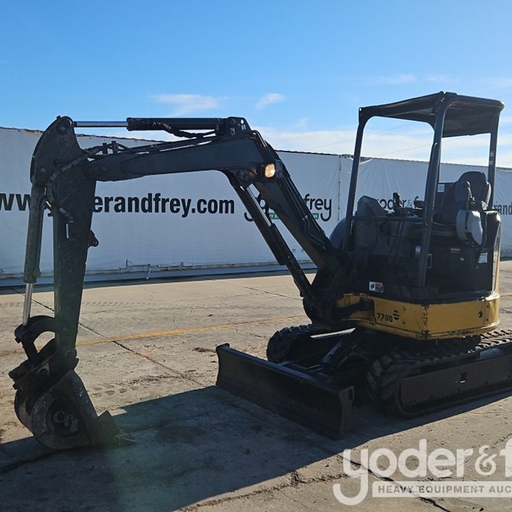 2021 DEERE 30G