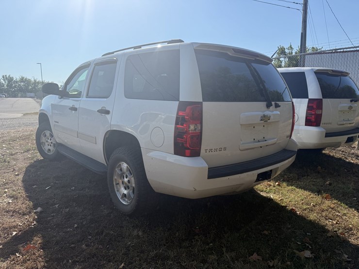 2009-chevrolet-tahoe-image-4