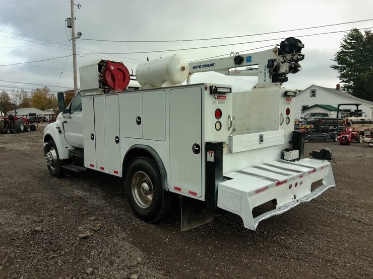 2004-ford-f650-image-7