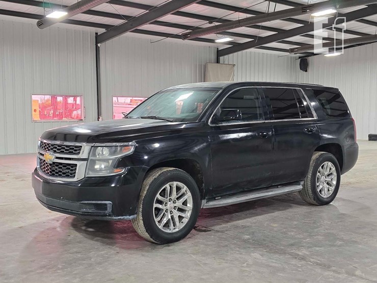 2015-chevrolet-tahoe-police-image-1
