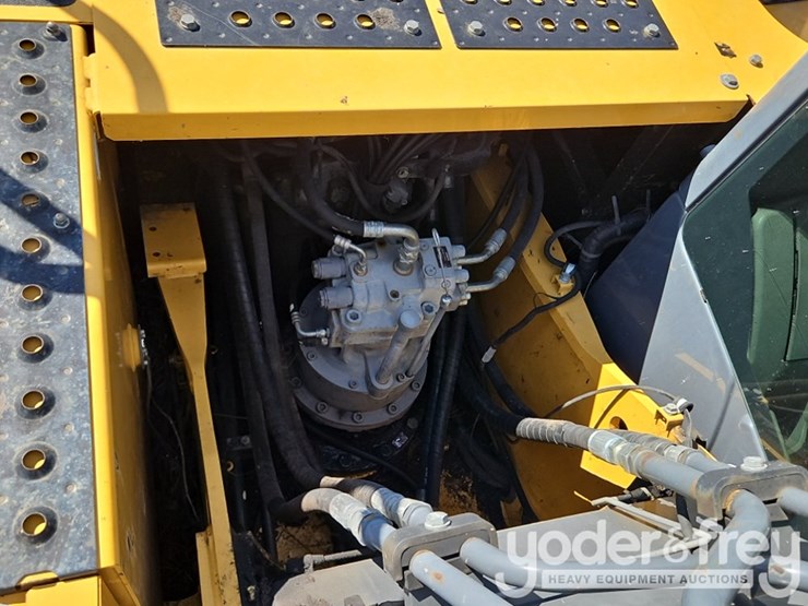 2019-deere-210g-image-29