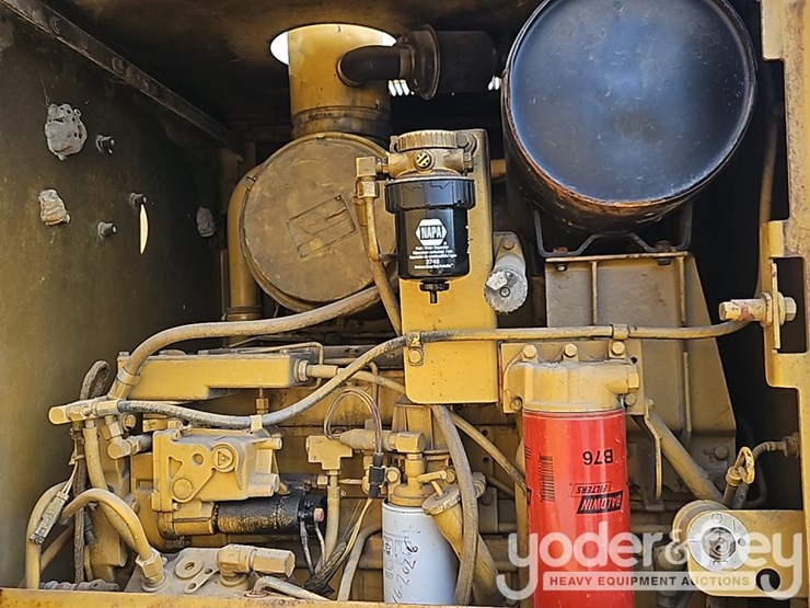 caterpillar-120h-image-23