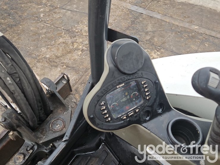 2019-bobcat-e35i-image-24