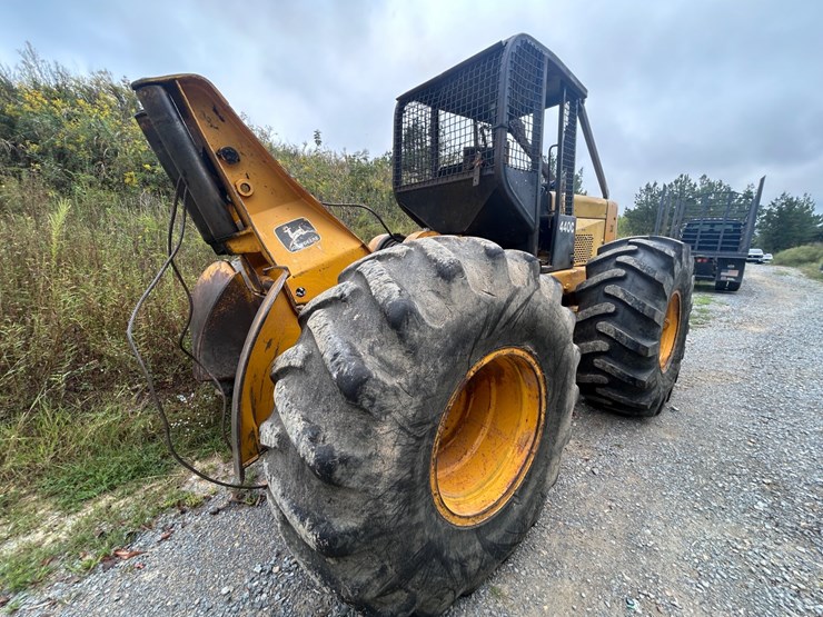 john-deere-440c-image-7
