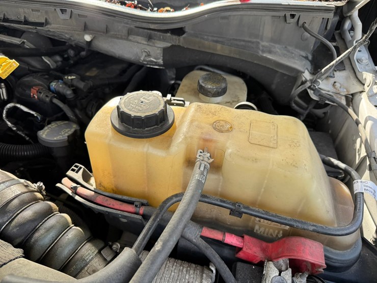2019-ford-f350-xl-image-42