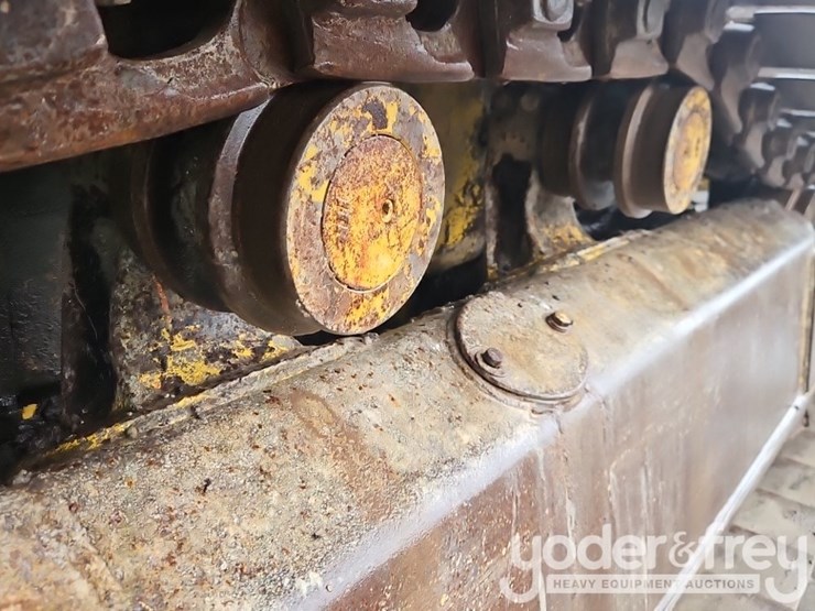 2001-komatsu-d61ex-12-image-11