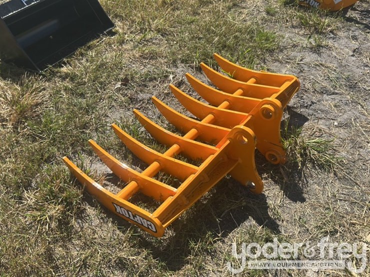 caterpillar-303-image-2