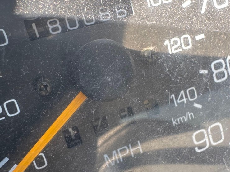 2004-mitsubishi-fuso-fe649-image-19