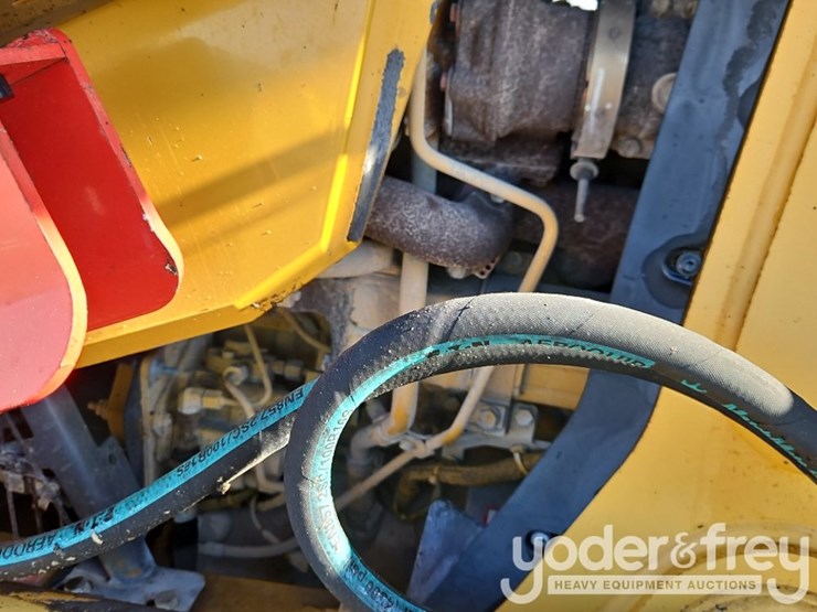 2016-deere-310sl-image-25