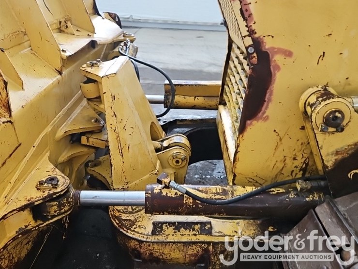 2001-komatsu-d61ex-12-image-17